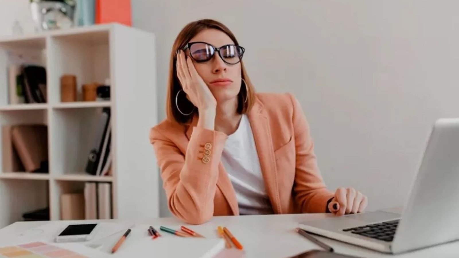 😴 Superando a Procrastinação e Conquistando Seu Primeiro Cliente